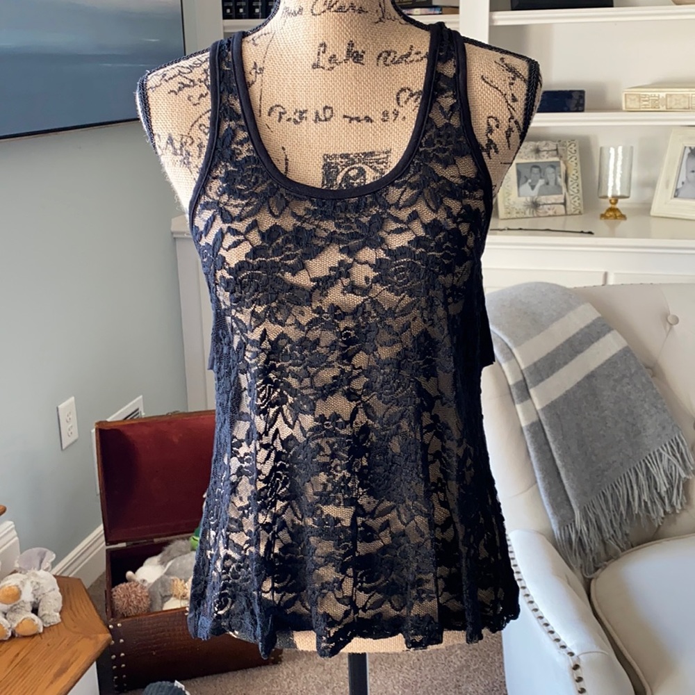 Women’s lace tank top